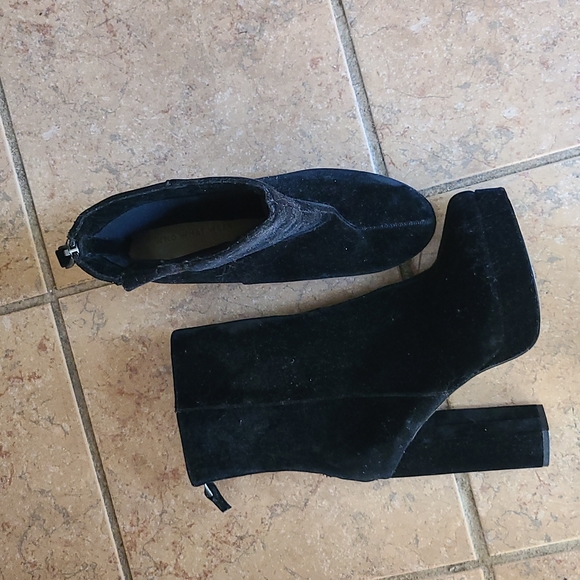 Boots - Picture 1 of 2